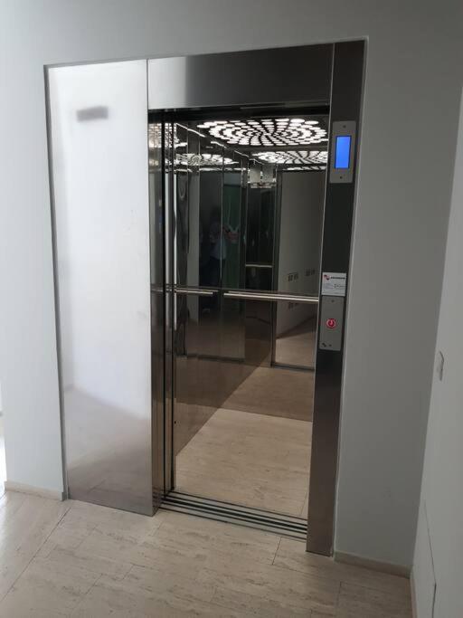 La Finestra Sul Porto Apartment Ancona Exterior foto