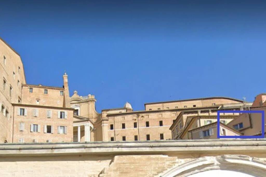 La Finestra Sul Porto Apartment Ancona Exterior foto