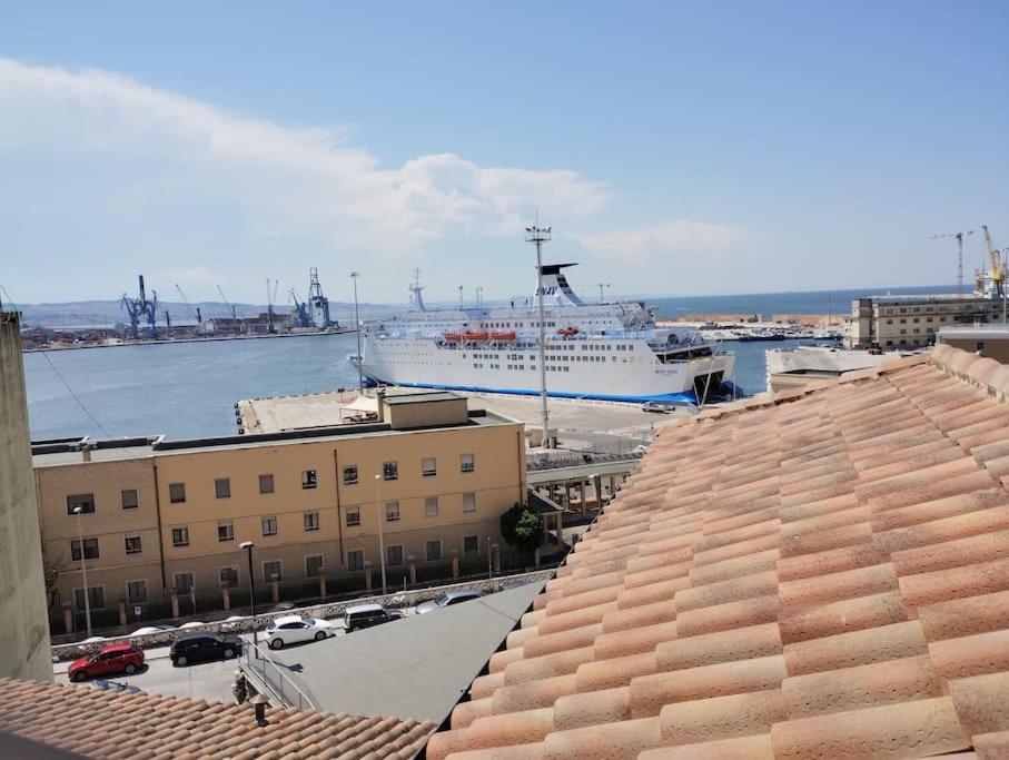 La Finestra Sul Porto Apartment Ancona Exterior foto